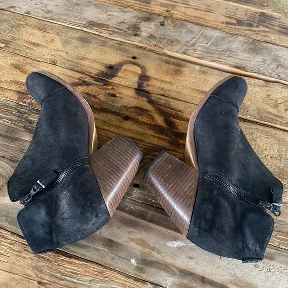 Women’s Rag and bone ankle booties size 36.5 chexk them out very nice thanks 🙏 - Picture 7 of 7